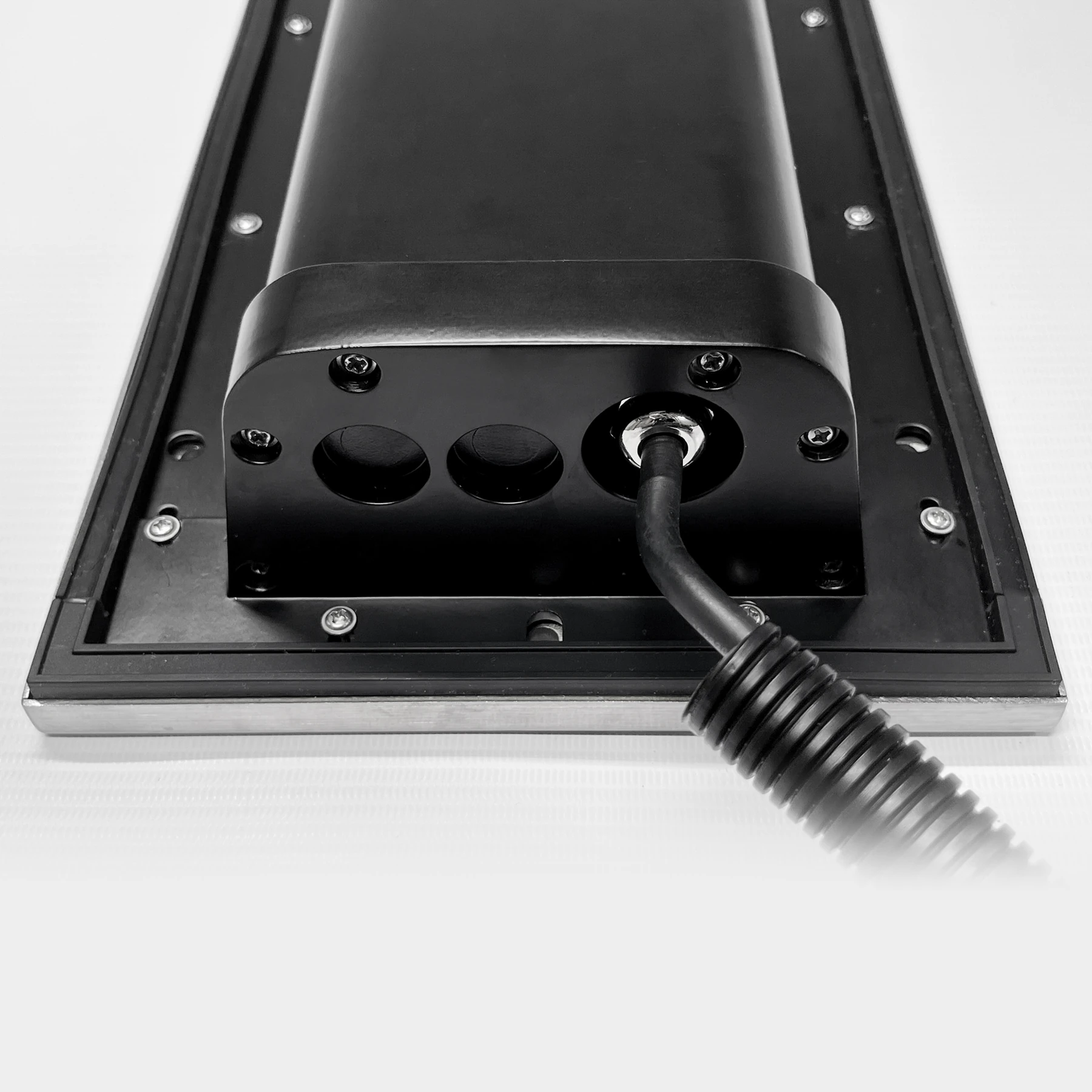 HL Series cable and terminal detail